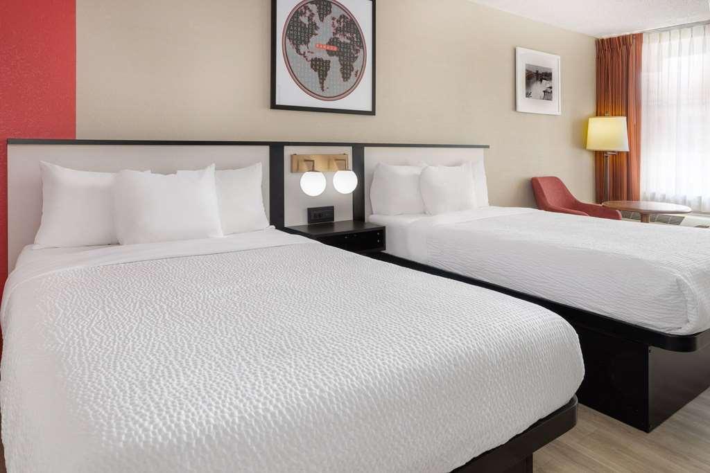 Ramada By Wyndham Rome - Verona Rum bild